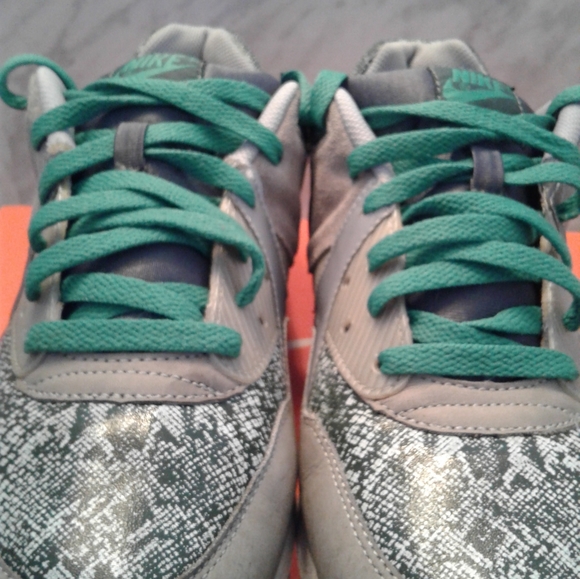 Nike Air Max Light Premium snake-skin men's sz 10 green gray sneakers 316962 031 - Picture 3 of 8